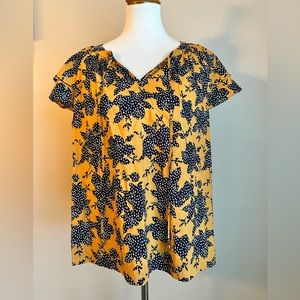 * Daniel Rainn * Adorable Top!